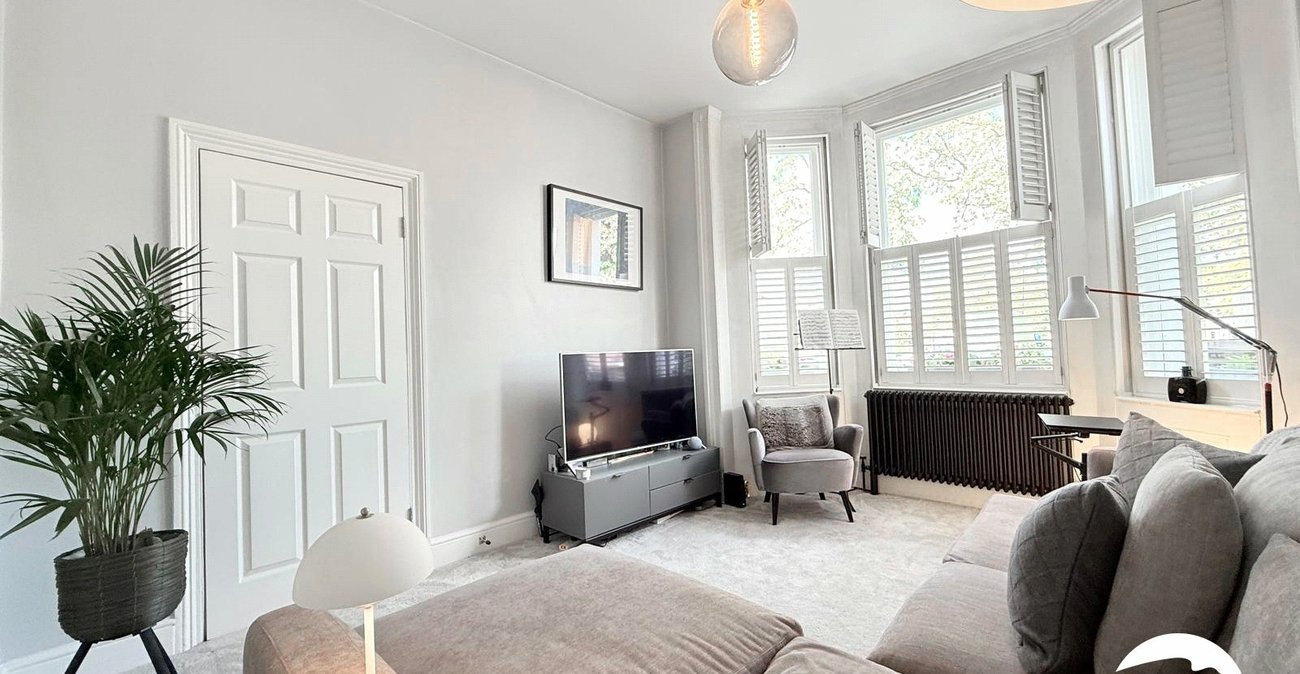 1 bedroom property for sale in London | Robinson Jackson
