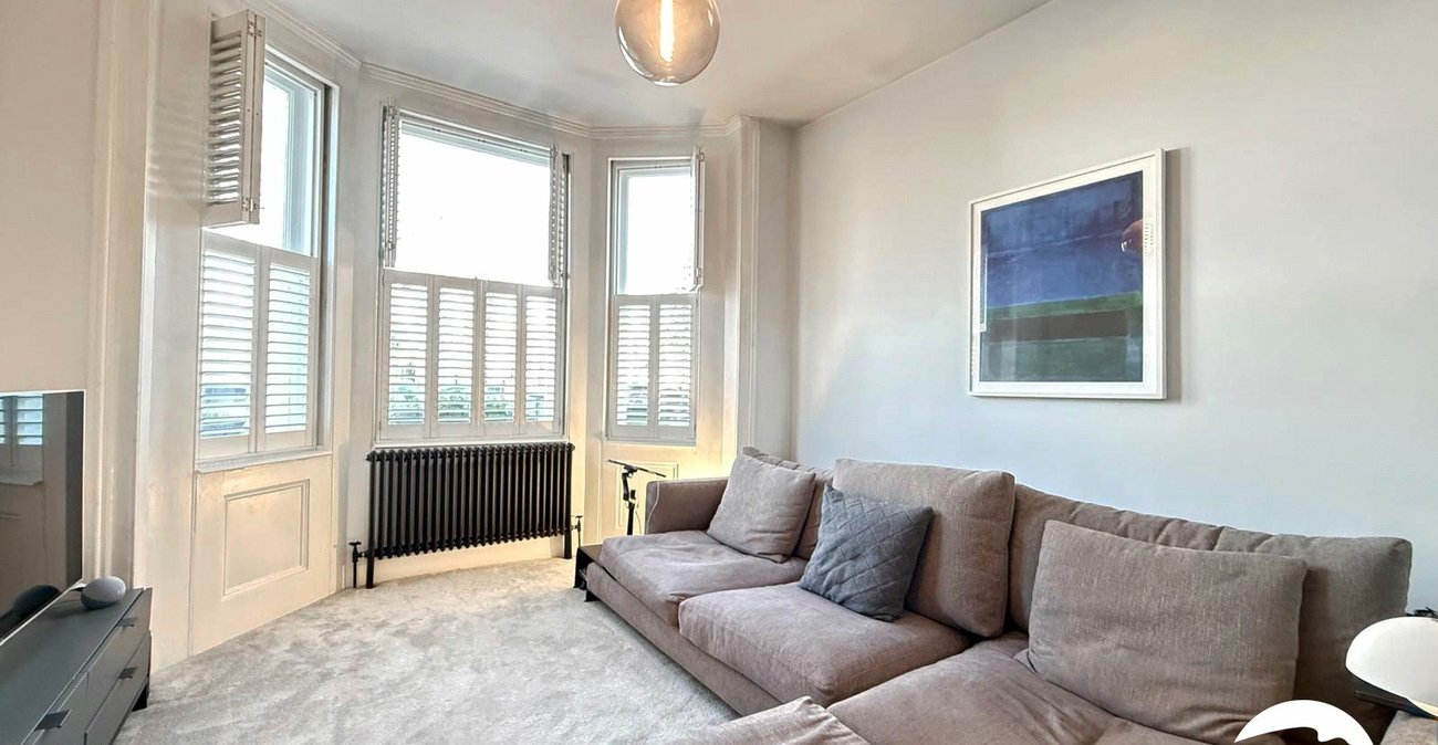 1 bedroom property for sale in London | Robinson Jackson