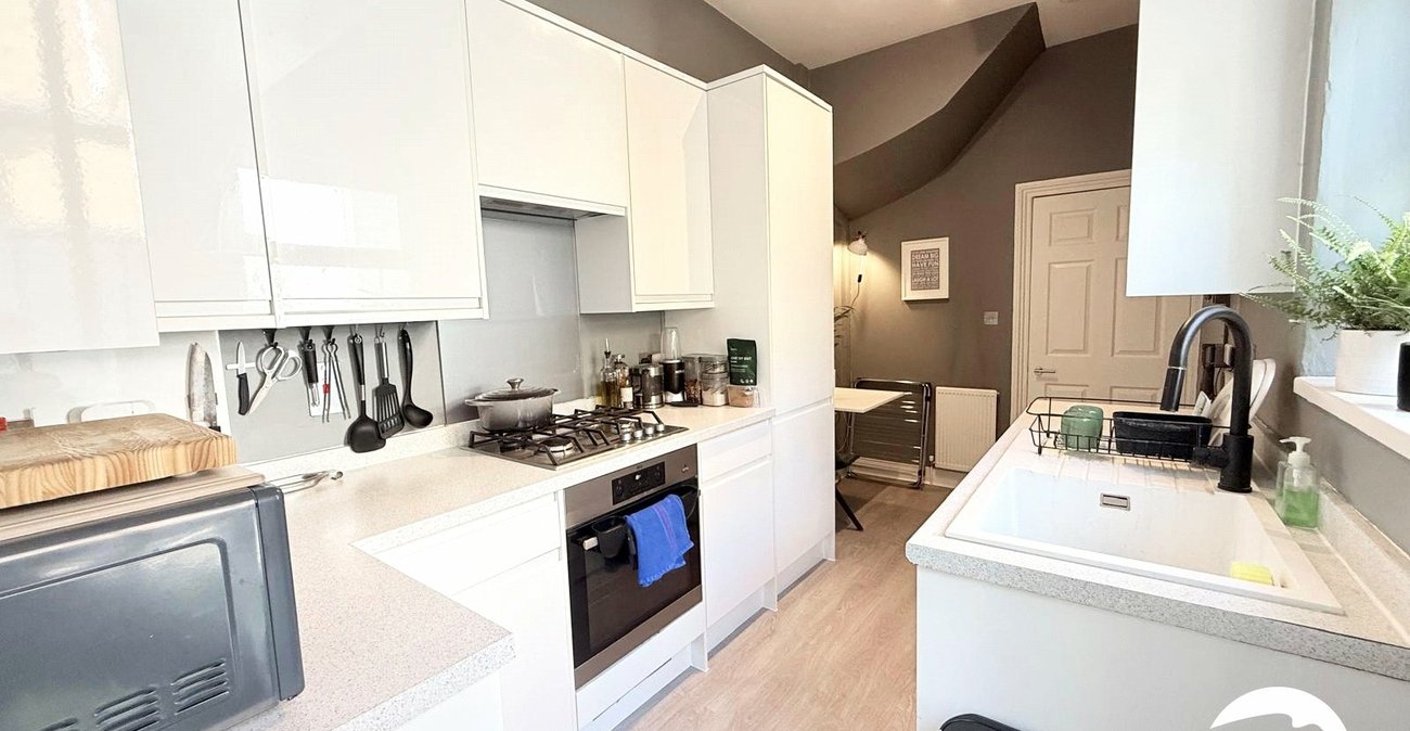 1 bedroom property for sale in London | Robinson Jackson