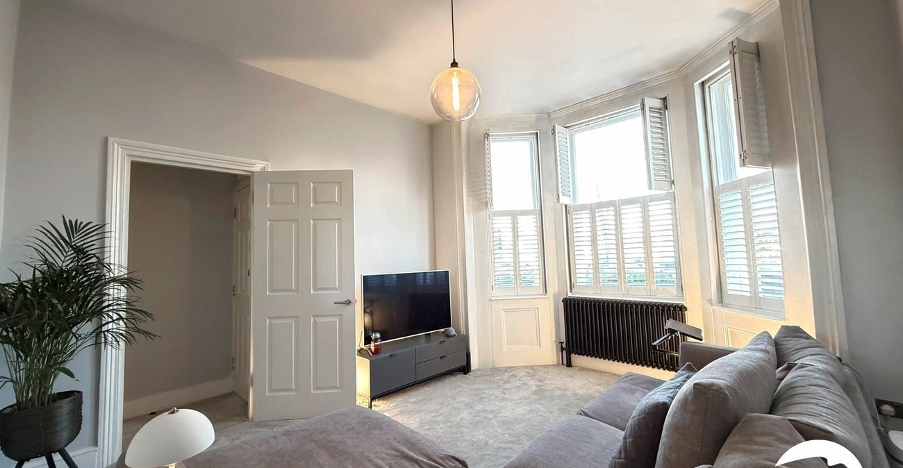 1 bedroom property for sale in London | Robinson Jackson