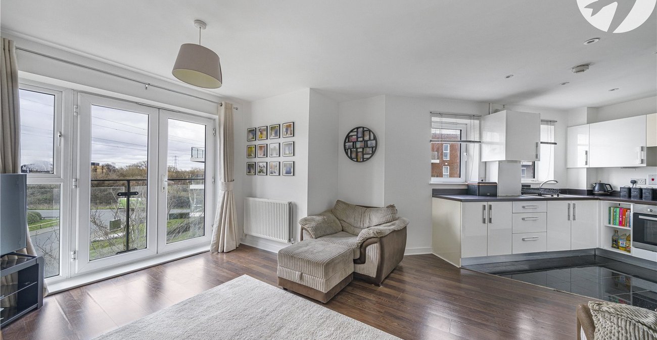 2 bedroom property for sale in Crayford | Robinson Jackson