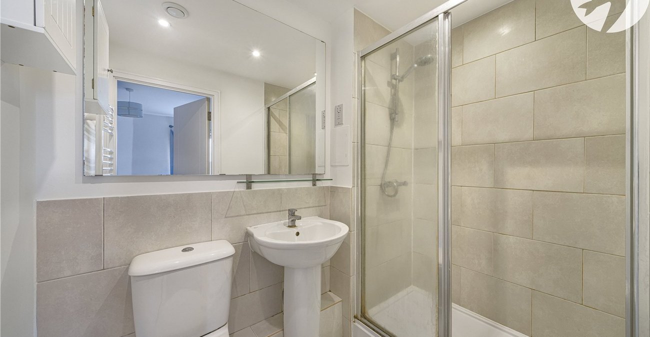 2 bedroom property for sale in Crayford | Robinson Jackson