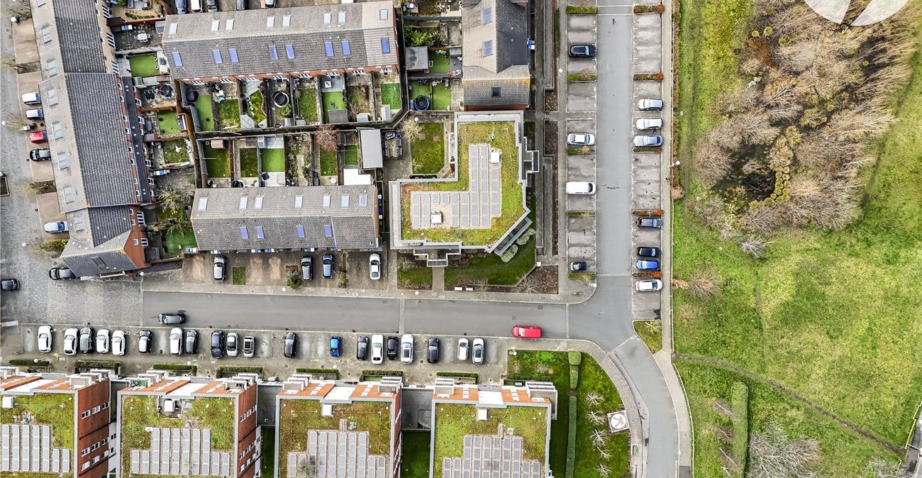 2 bedroom property for sale in Crayford | Robinson Jackson