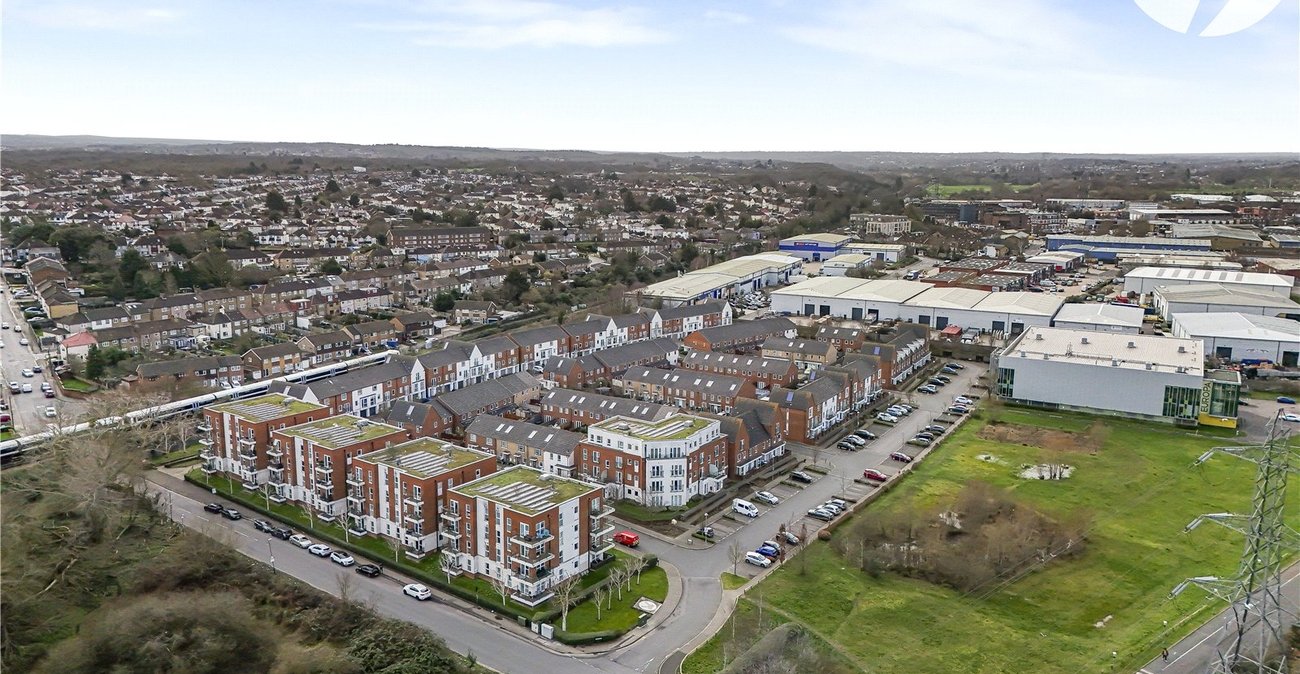 2 bedroom property for sale in Crayford | Robinson Jackson