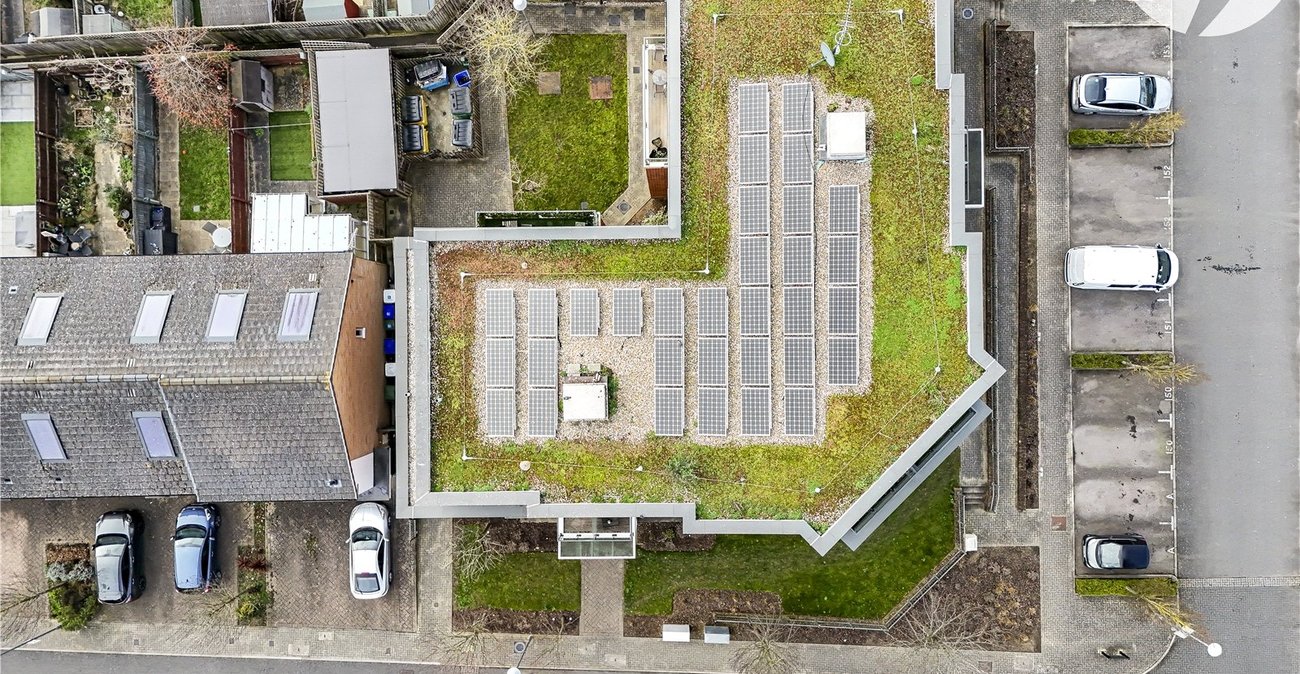 2 bedroom property for sale in Crayford | Robinson Jackson