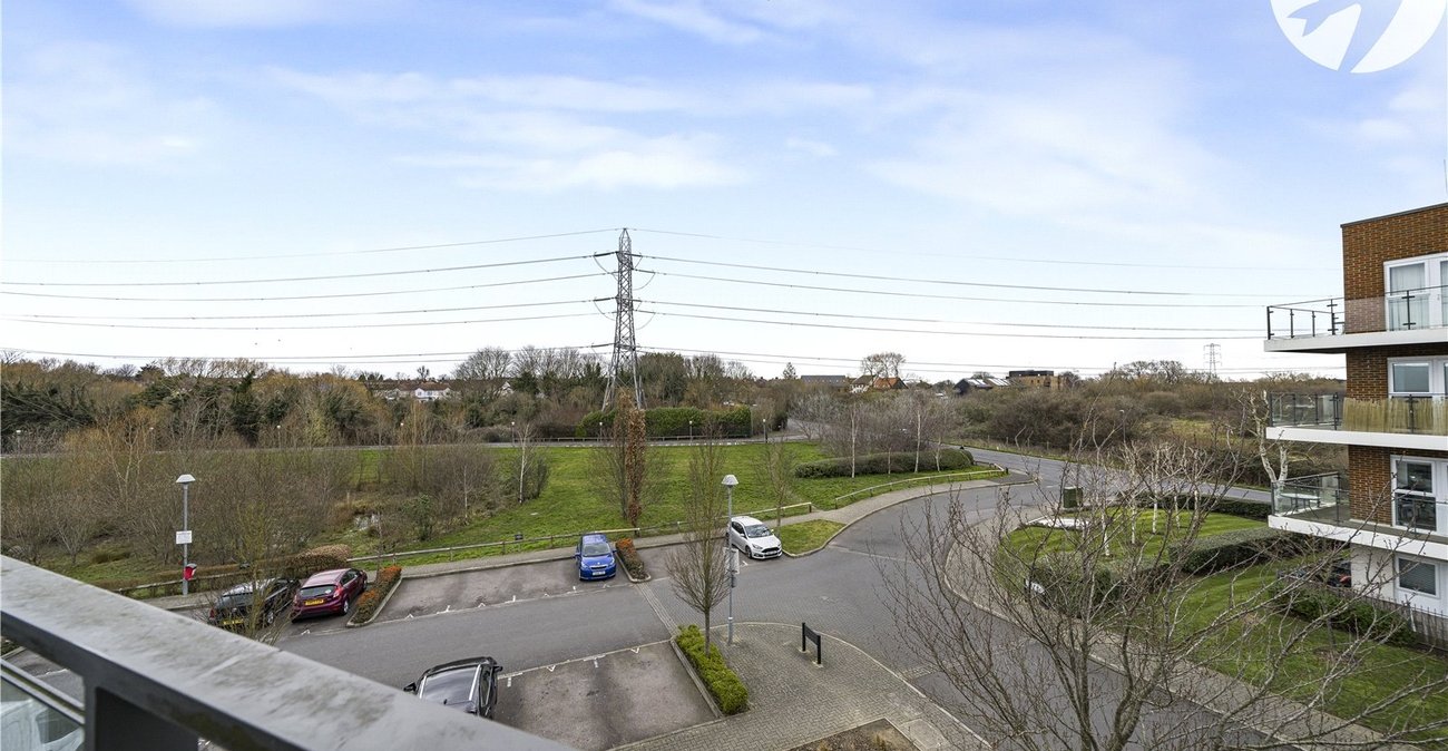 2 bedroom property for sale in Crayford | Robinson Jackson