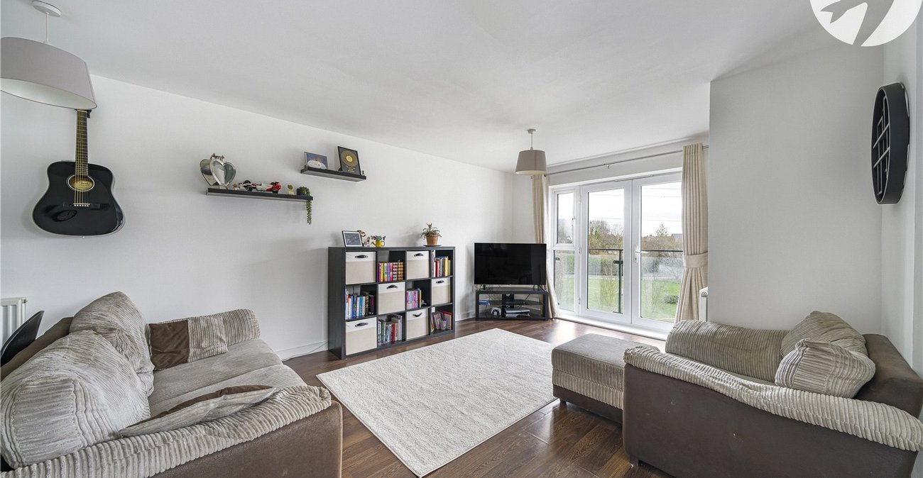2 bedroom property for sale in Crayford | Robinson Jackson