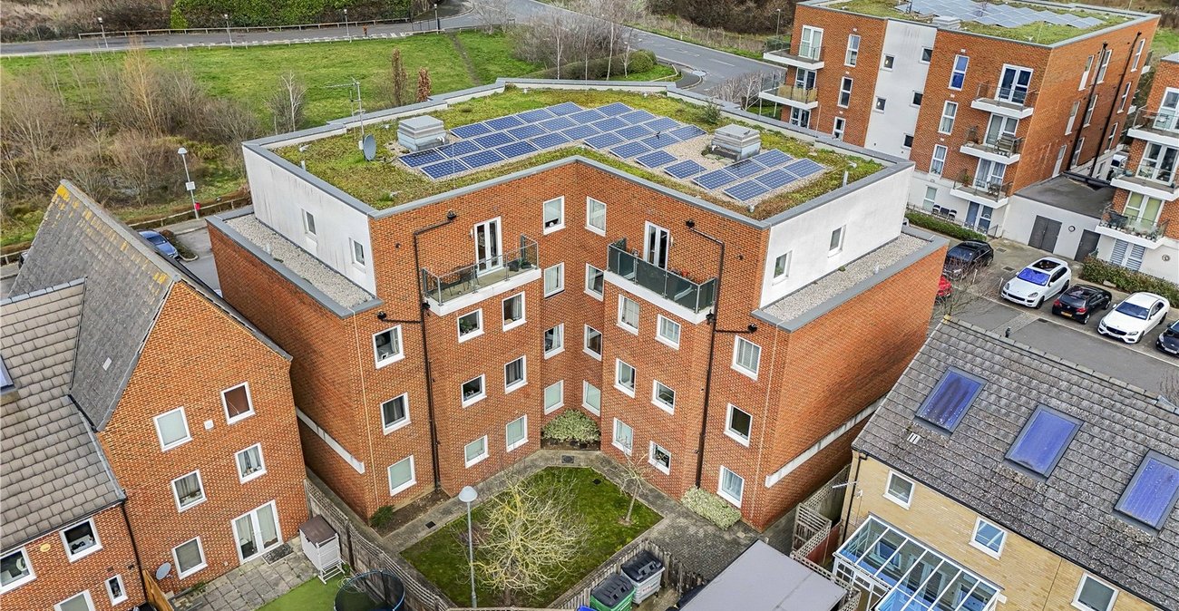 2 bedroom property for sale in Crayford | Robinson Jackson