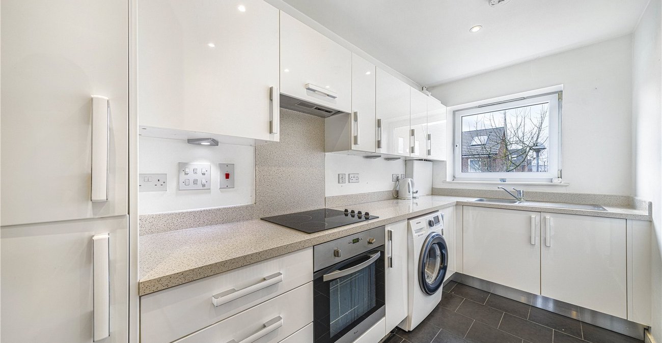 2 bedroom property for sale in Crayford | Robinson Jackson