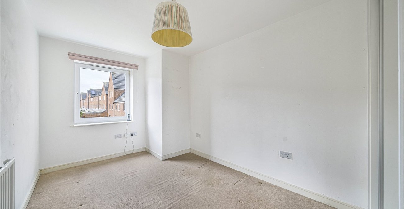 2 bedroom property for sale in Crayford | Robinson Jackson