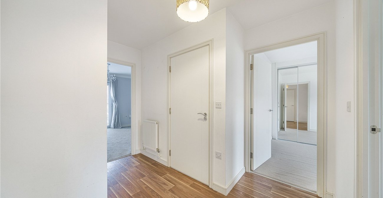 2 bedroom property for sale in Crayford | Robinson Jackson