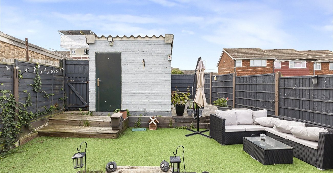 2 bedroom house for sale in Swanley | Robinson Jackson