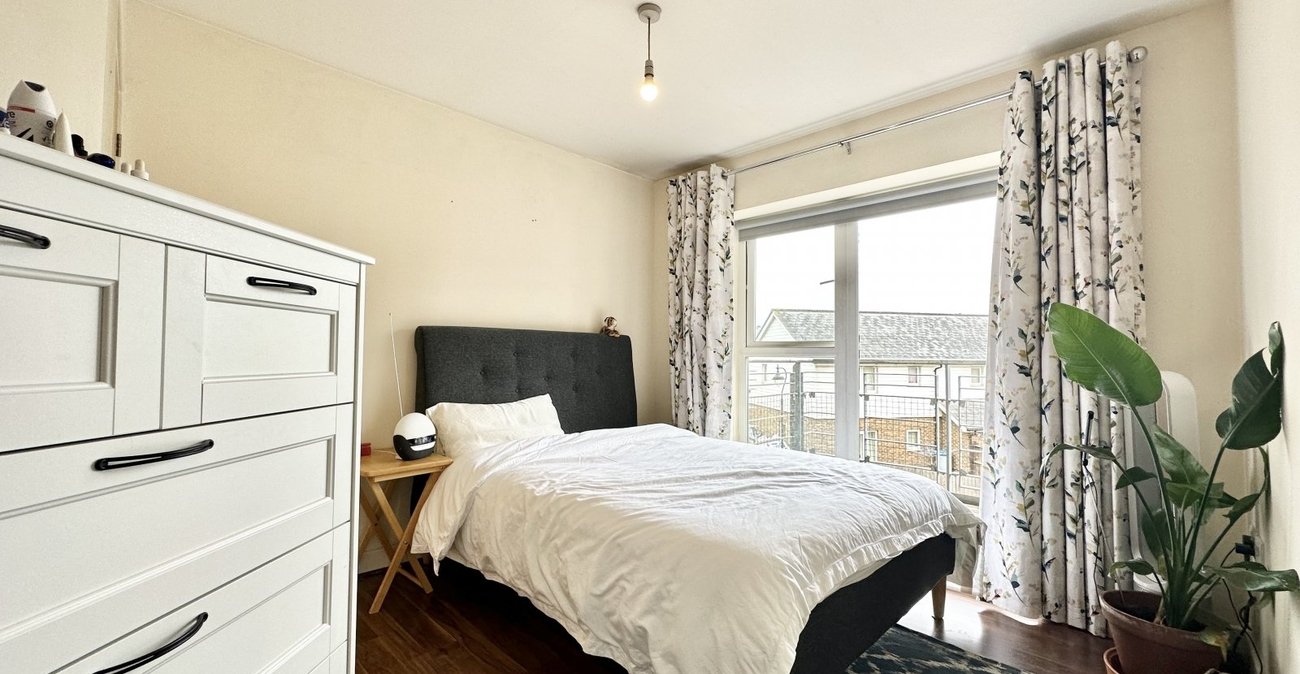 2 bedroom property for sale in Carmichael Avenue | Robinson Jackson