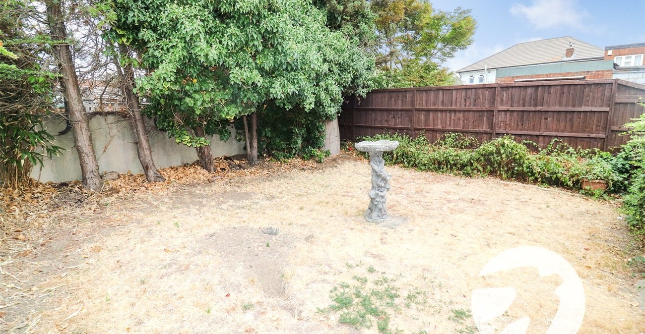 3 bedroom house for sale in Erith | Robinson Jackson