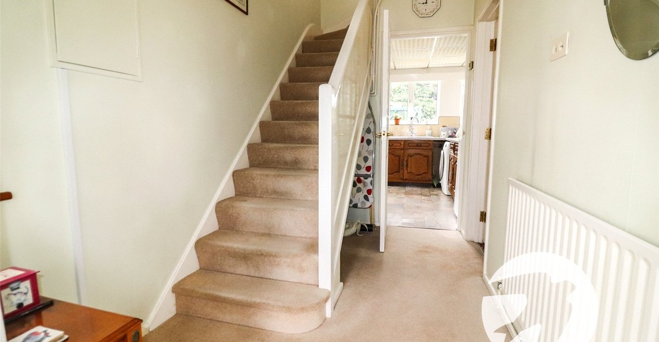 3 bedroom house for sale in Erith | Robinson Jackson