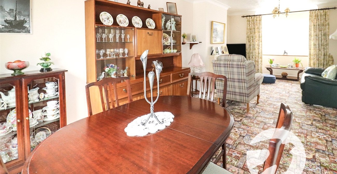 3 bedroom house for sale in Erith | Robinson Jackson