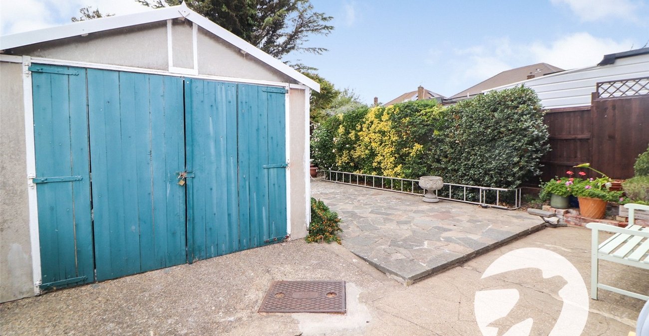 3 bedroom house for sale in Erith | Robinson Jackson