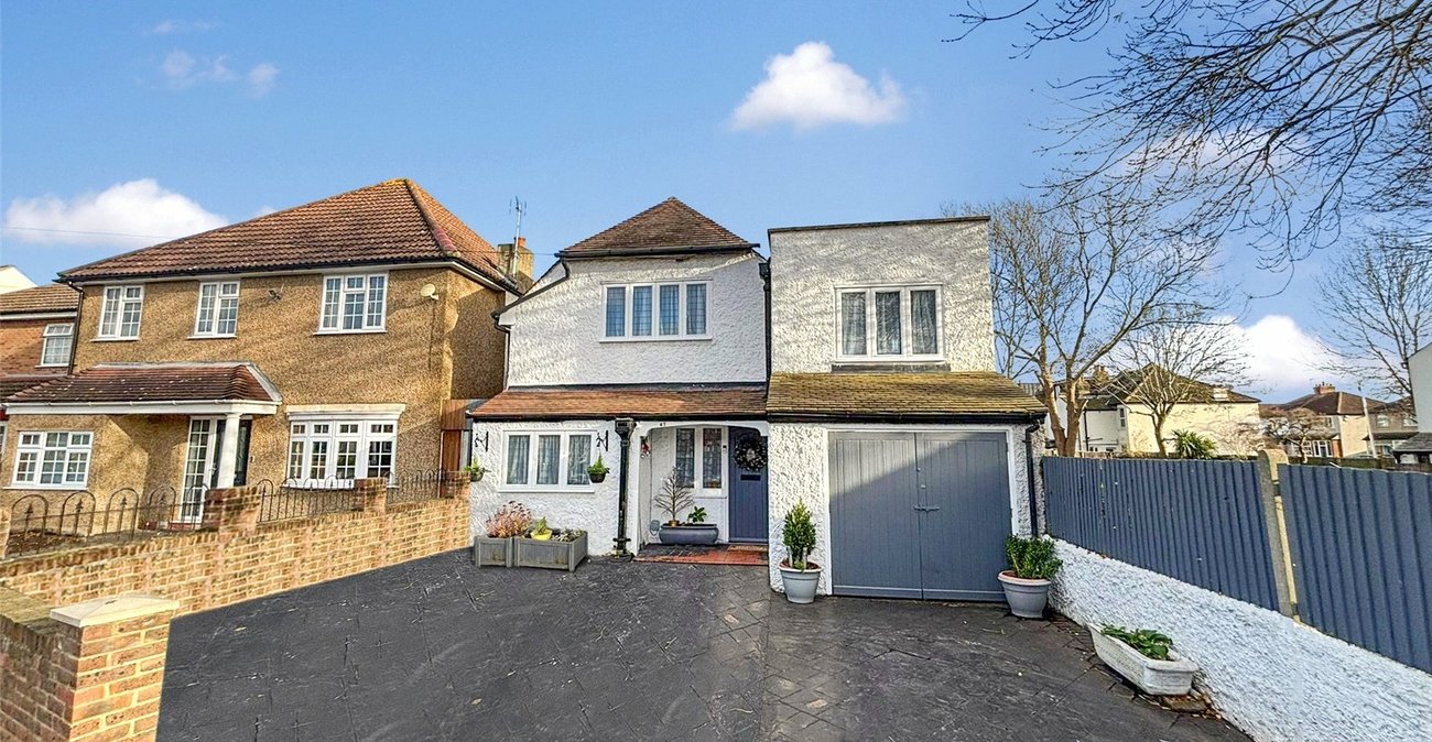 4 bedroom house for sale in Bexleyheath | Robinson Jackson