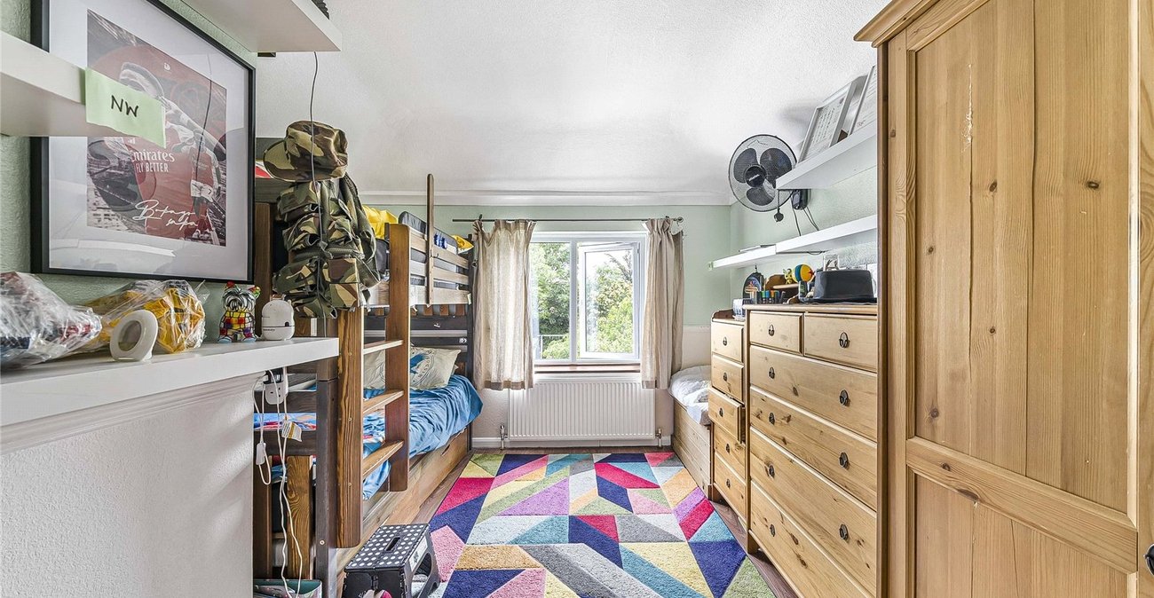 3 bedroom house for sale in Greenhithe | Robinson Jackson