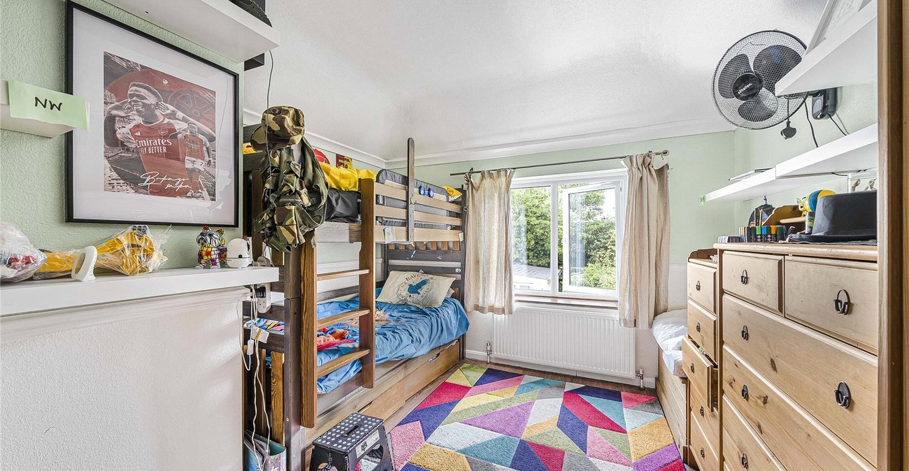 3 bedroom house for sale in Greenhithe | Robinson Jackson