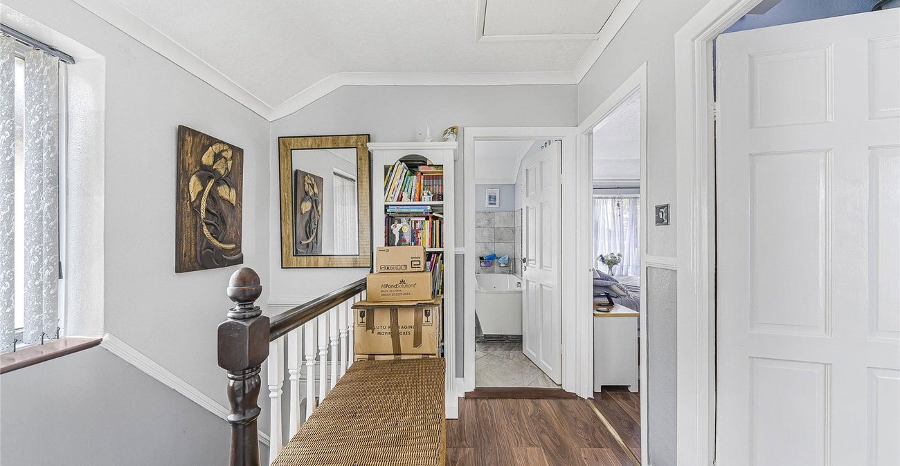 3 bedroom house for sale in Greenhithe | Robinson Jackson