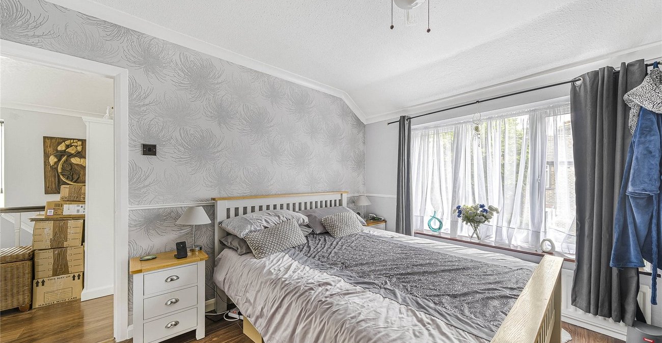 3 bedroom house for sale in Greenhithe | Robinson Jackson