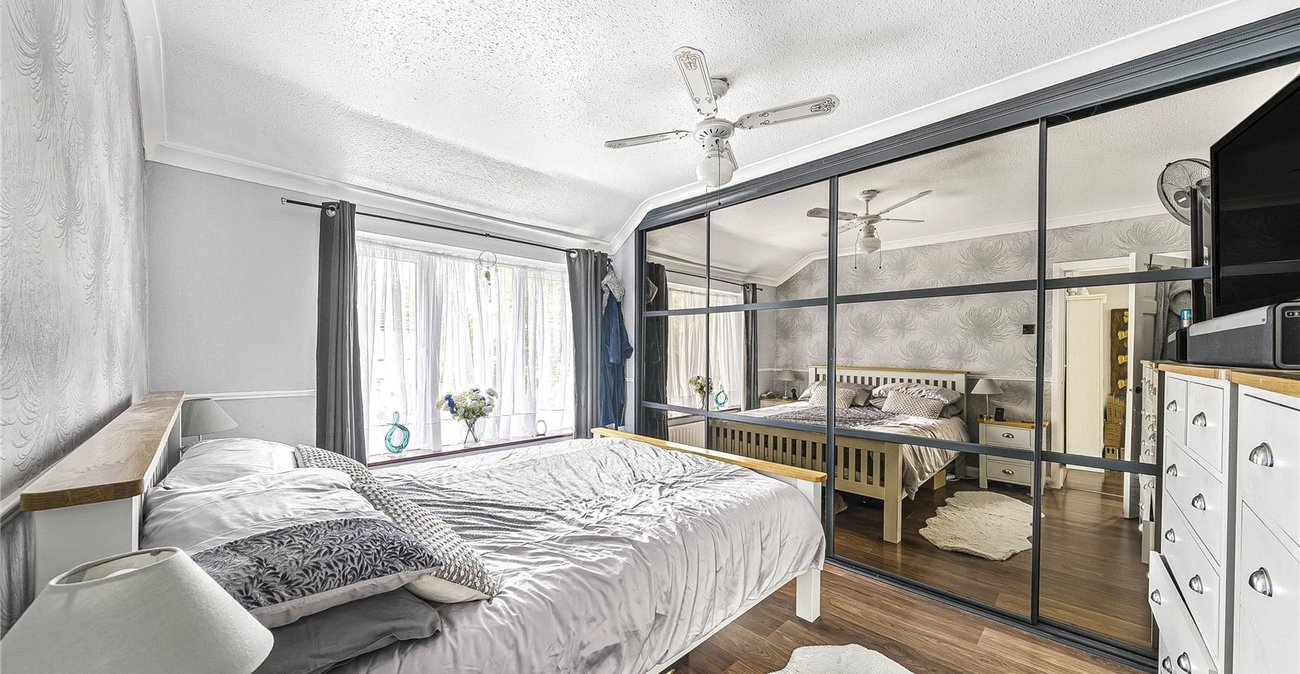 3 bedroom house for sale in Greenhithe | Robinson Jackson