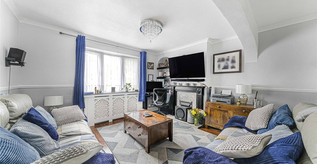 3 bedroom house for sale in Greenhithe | Robinson Jackson