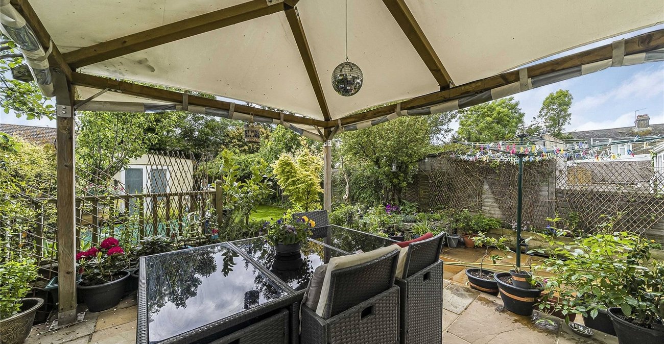 3 bedroom house for sale in Greenhithe | Robinson Jackson