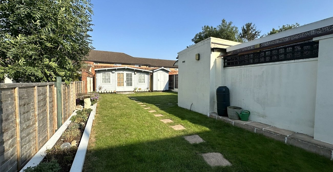 3 bedroom house for sale in Greenhithe | Robinson Jackson