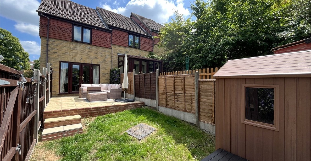 2 bedroom house for sale in Walderslade | Robinson Michael & Jackson