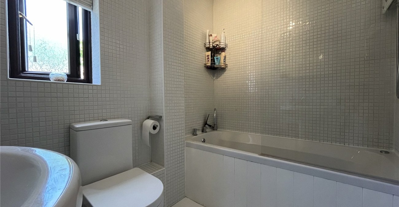 2 bedroom house for sale in Walderslade | Robinson Michael & Jackson