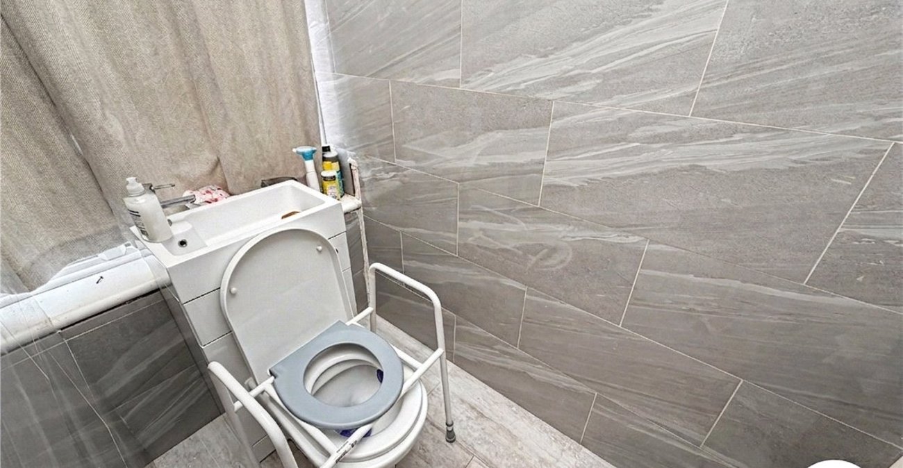 3 bedroom house for sale in Chatham | Robinson Michael & Jackson