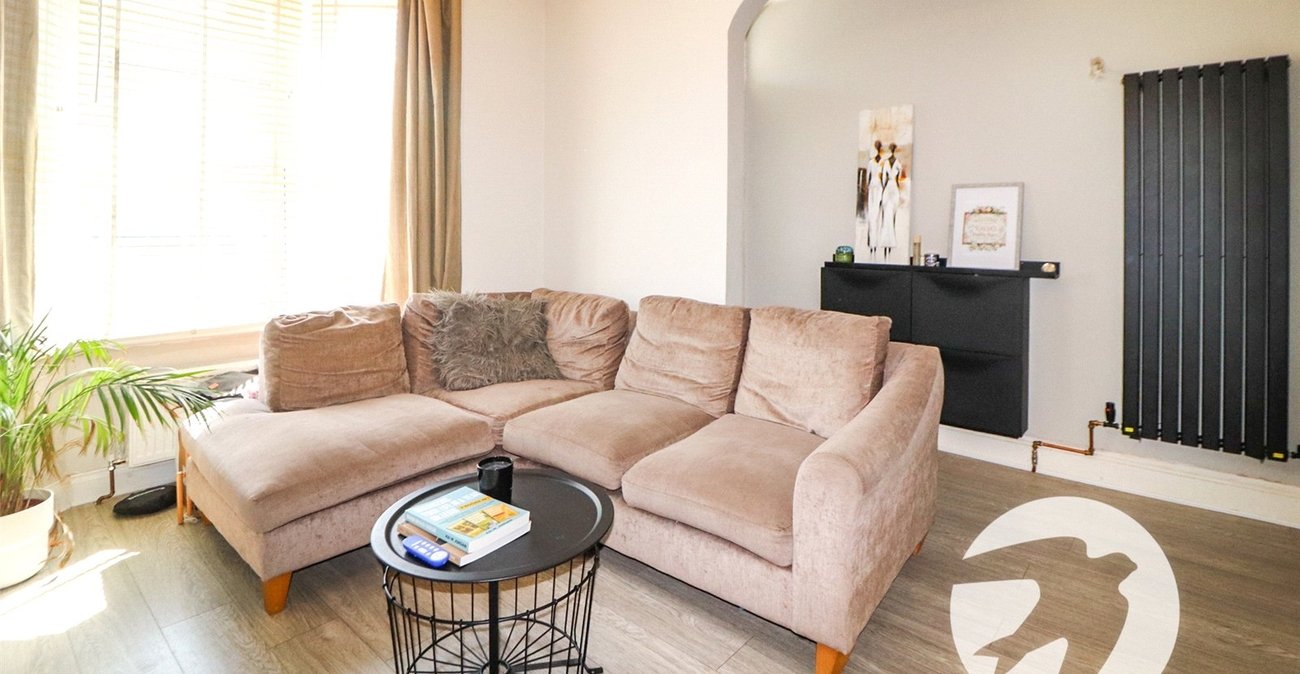 3 bedroom house for sale in Erith | Robinson Jackson