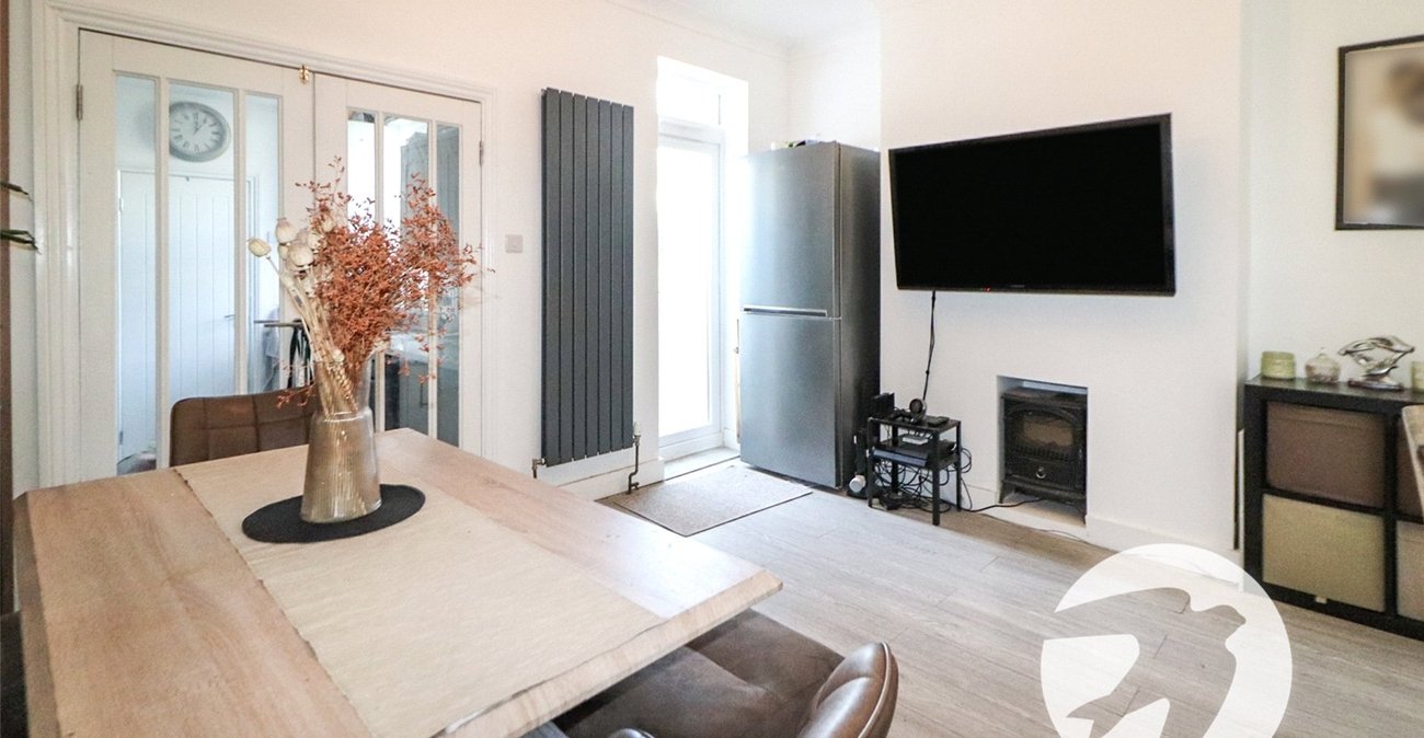 3 bedroom house for sale in Erith | Robinson Jackson