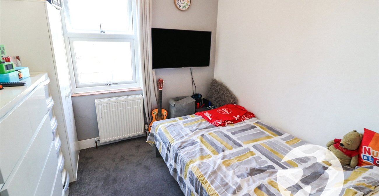 3 bedroom house for sale in Erith | Robinson Jackson
