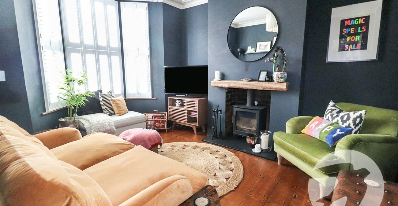 3 bedroom house for sale in Erith | Robinson Jackson