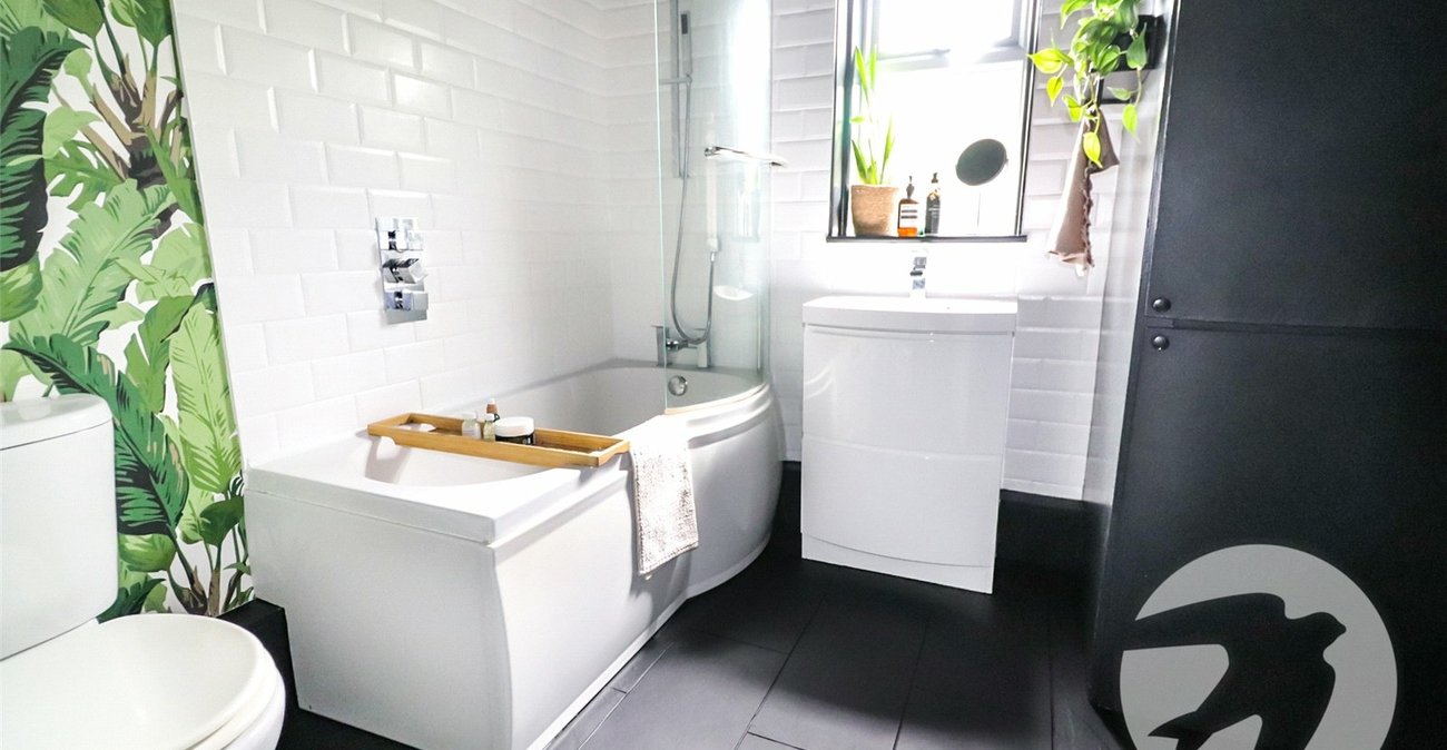 3 bedroom house for sale in Erith | Robinson Jackson
