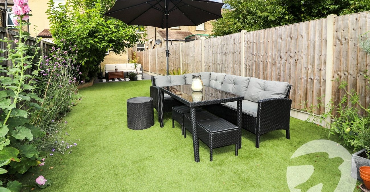 3 bedroom house for sale in Erith | Robinson Jackson