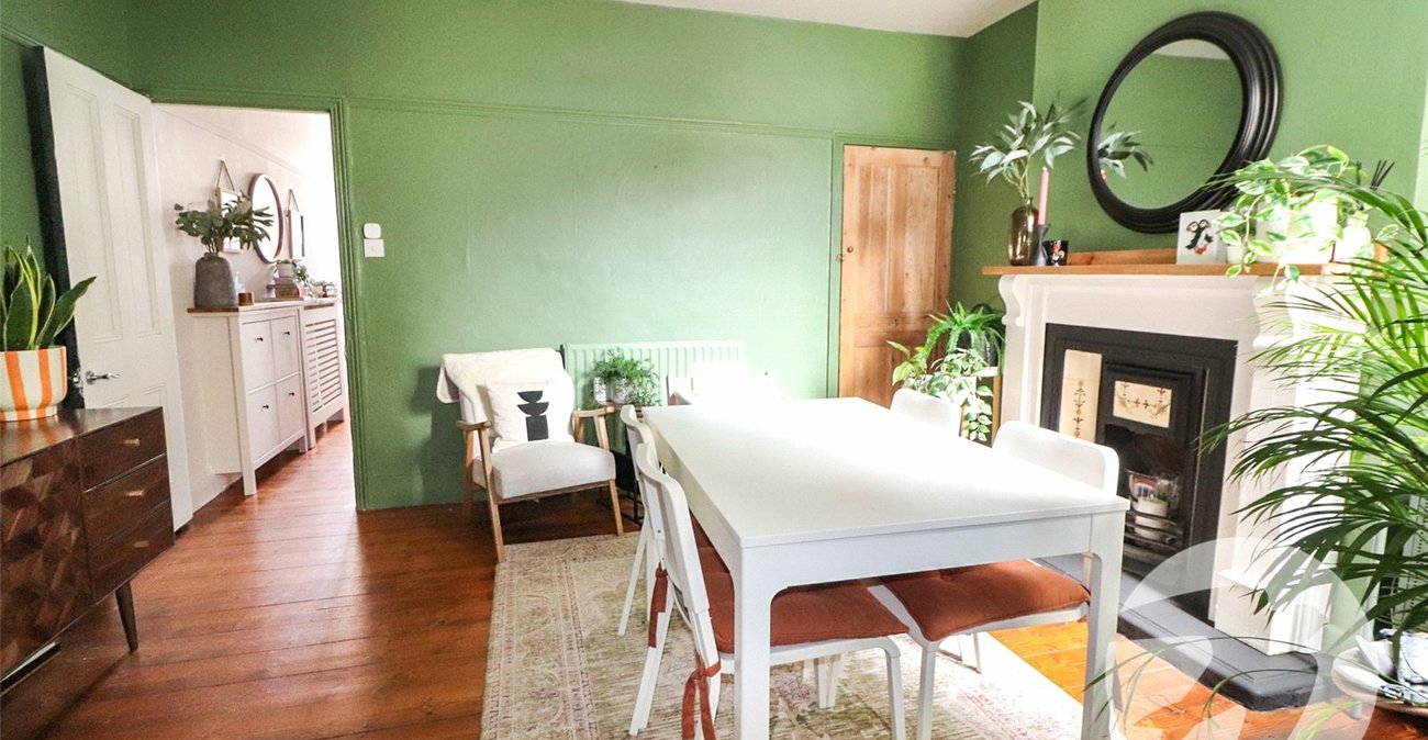 3 bedroom house for sale in Erith | Robinson Jackson