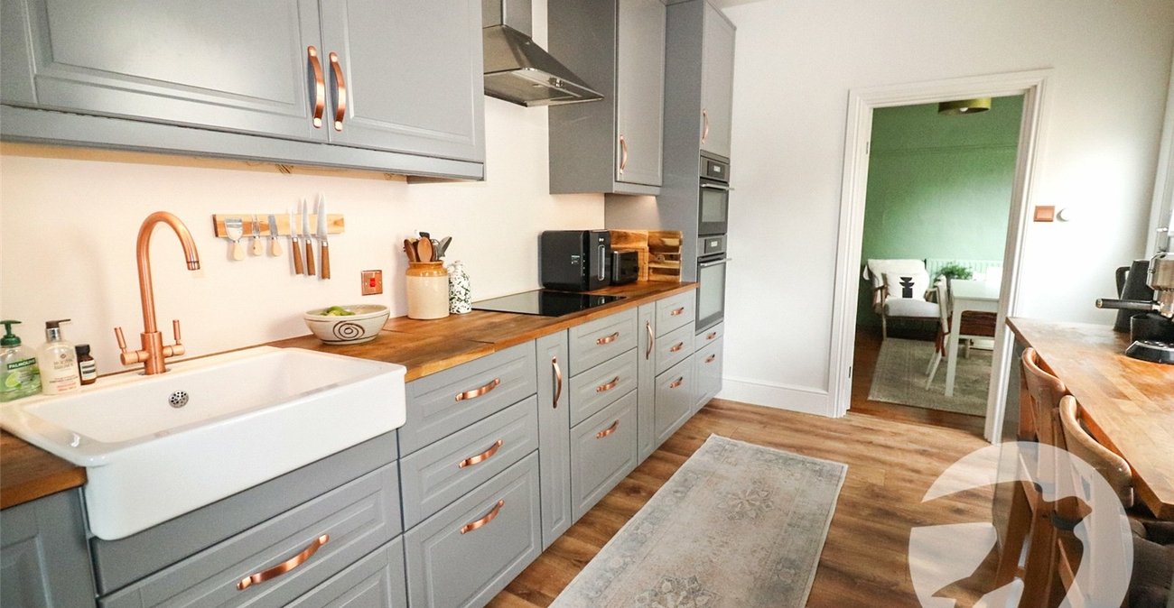 3 bedroom house for sale in Erith | Robinson Jackson