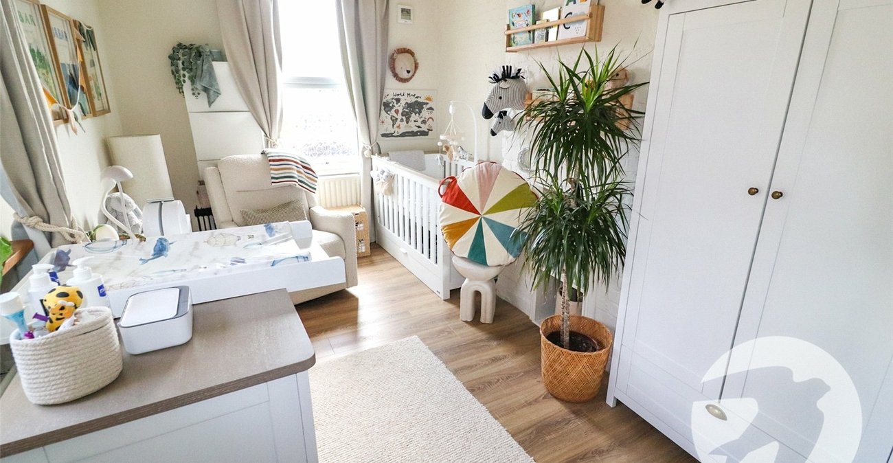 3 bedroom house for sale in Erith | Robinson Jackson