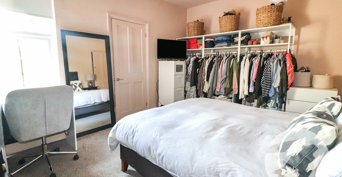 3 bedroom house for sale in Erith | Robinson Jackson