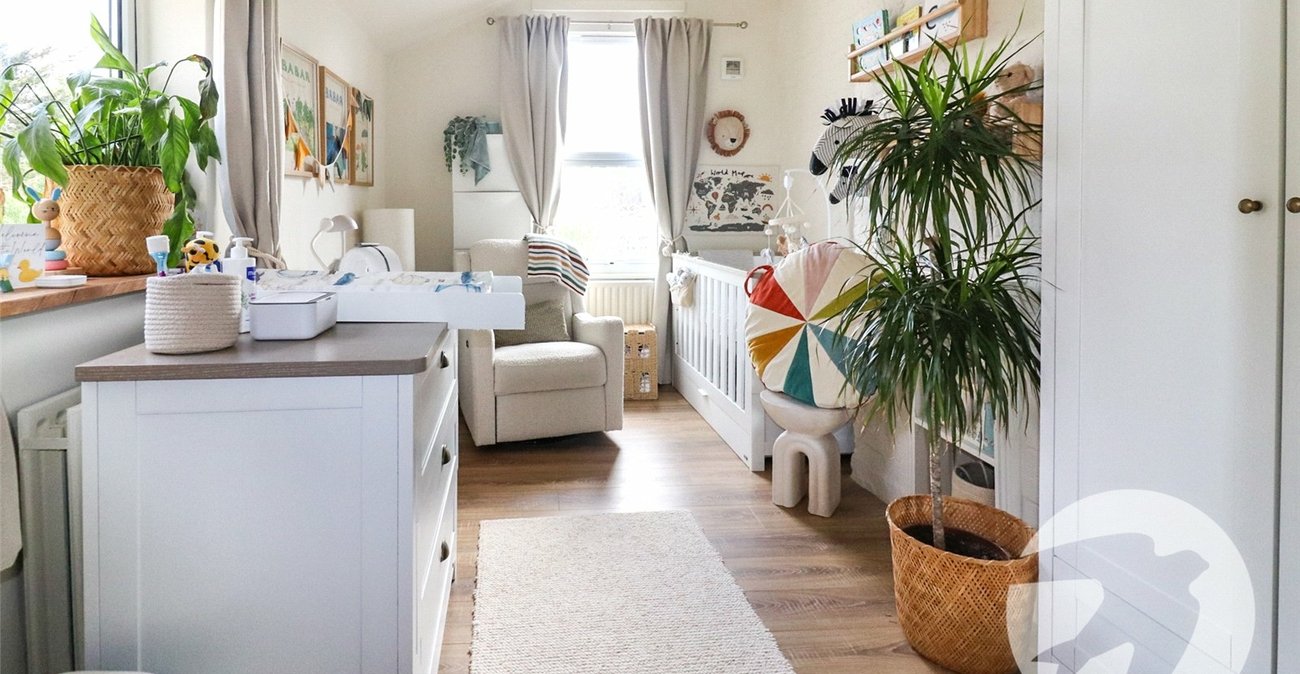 3 bedroom house for sale in Erith | Robinson Jackson