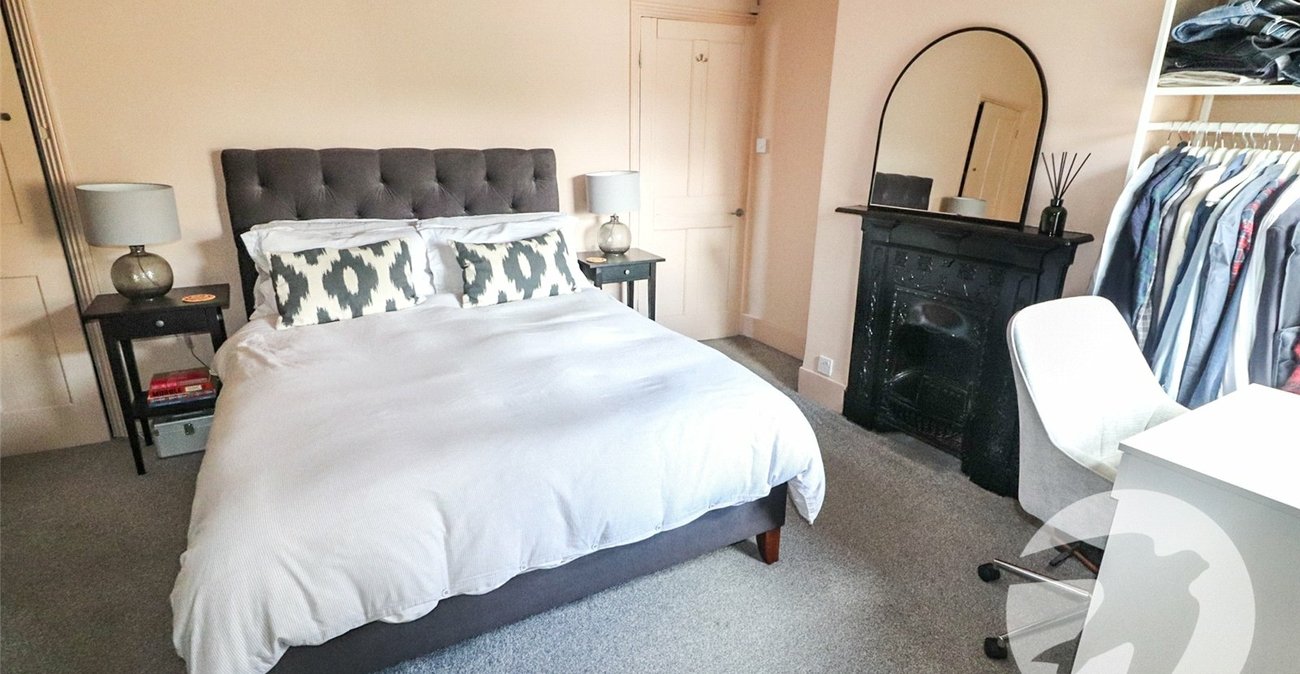 3 bedroom house for sale in Erith | Robinson Jackson