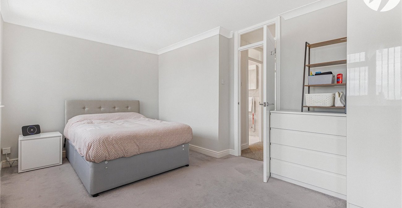 3 bedroom house for sale in Dartford | Robinson Jackson