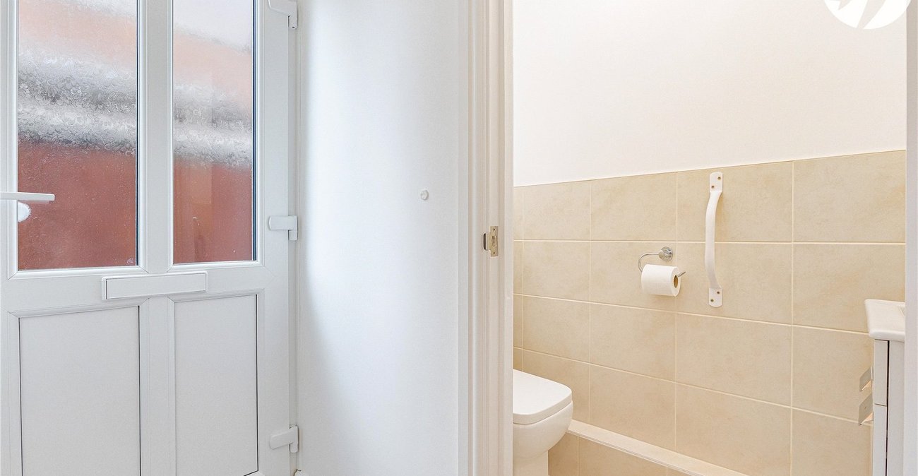 3 bedroom house for sale in Dartford | Robinson Jackson