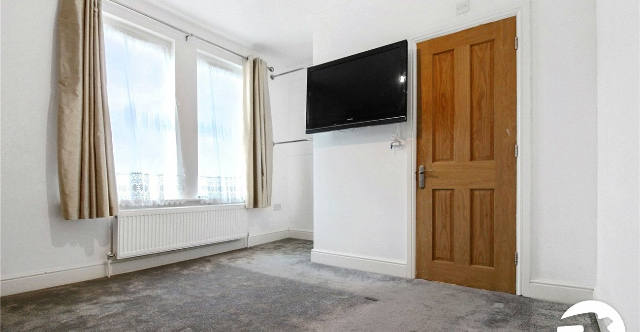 3 bedroom house for sale in Gravesend | Robinson Michael & Jackson