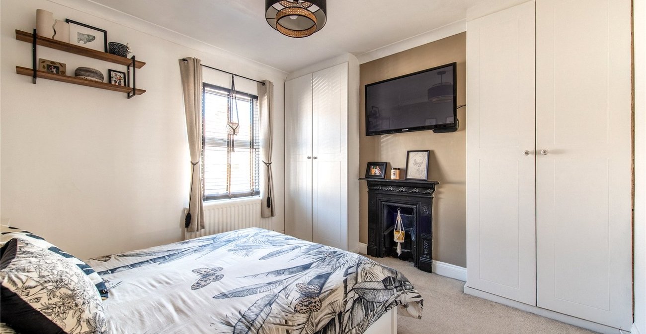 2 bedroom house for sale in Gravesend | Robinson Michael & Jackson