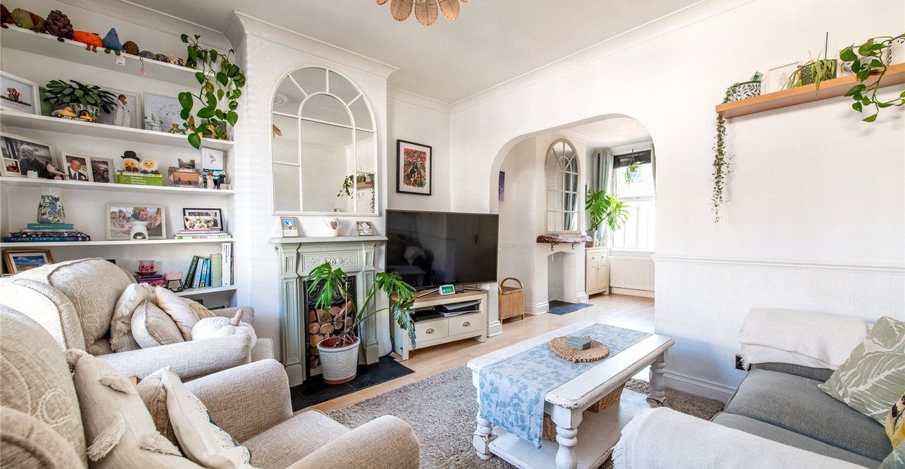 2 bedroom house for sale in Gravesend | Robinson Michael & Jackson
